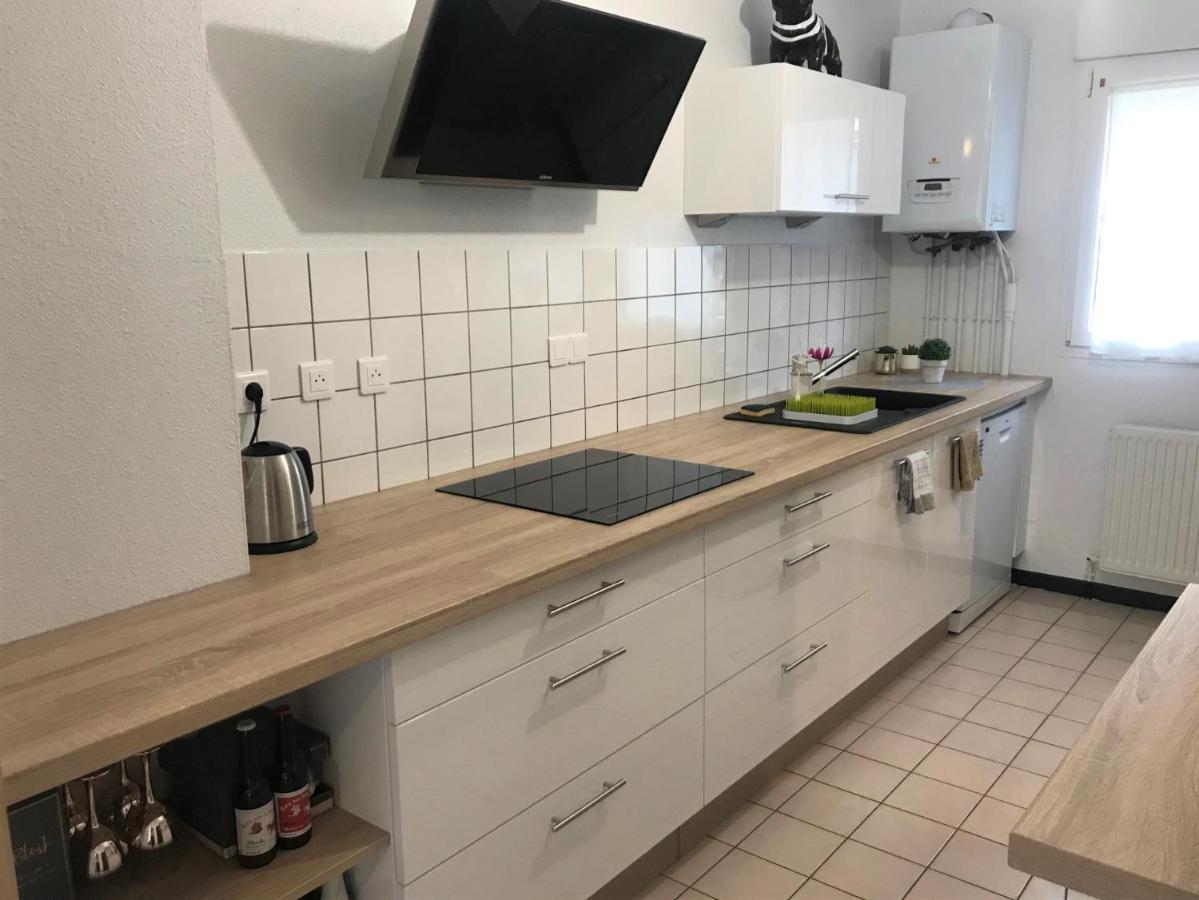 La Maison De Ville - 4 Chambres, 2 Sdb, Terrasse Et Garage - 90M2 فيزول المظهر الخارجي الصورة